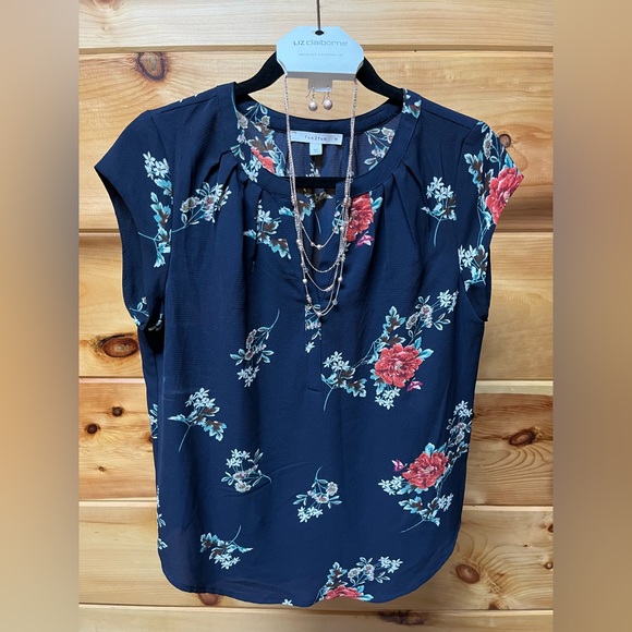 EUC 2 Stitchfix Floral Blouses with earring/necklace set - M - Picture 2 of 9